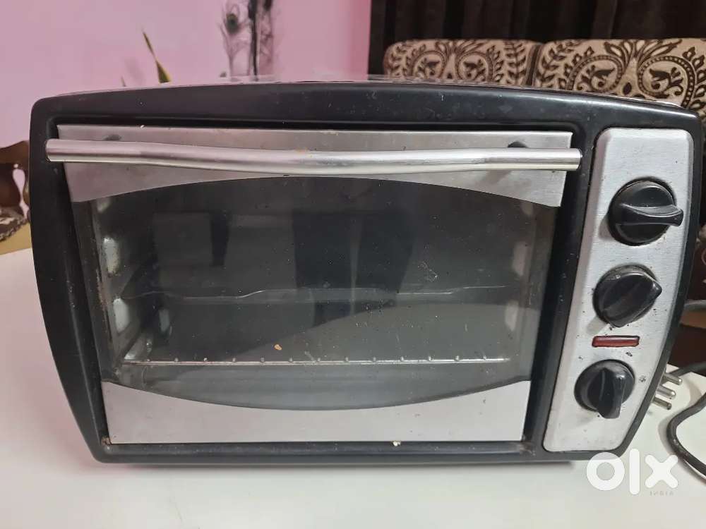 Morphy OTG (Oven Toaster Grill)