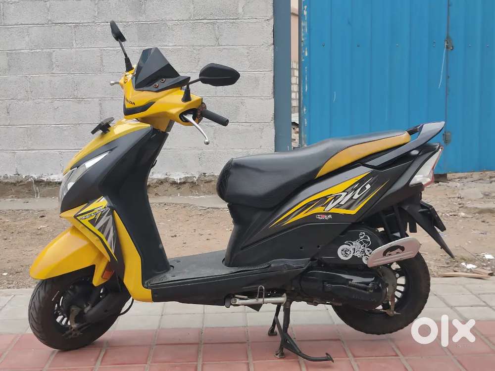 Honda dio BS4 engine  with self start showroom condition scooter