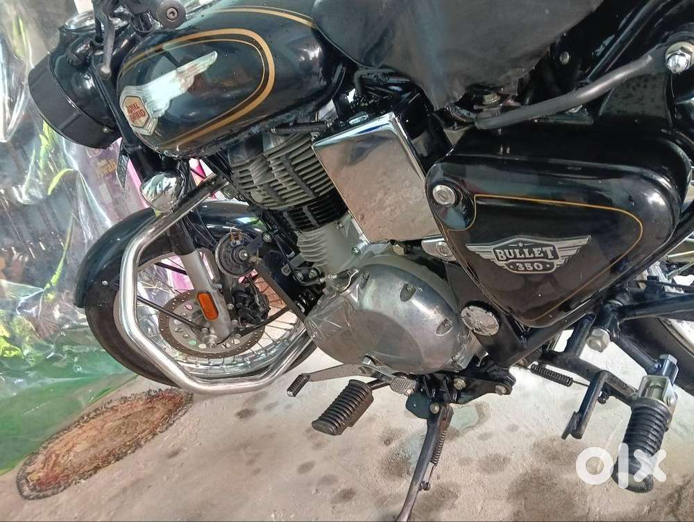 One handed bike .