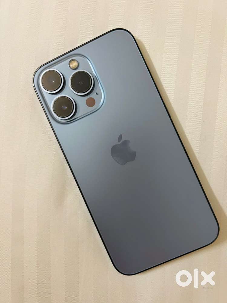Iphone 13 Pro with cases