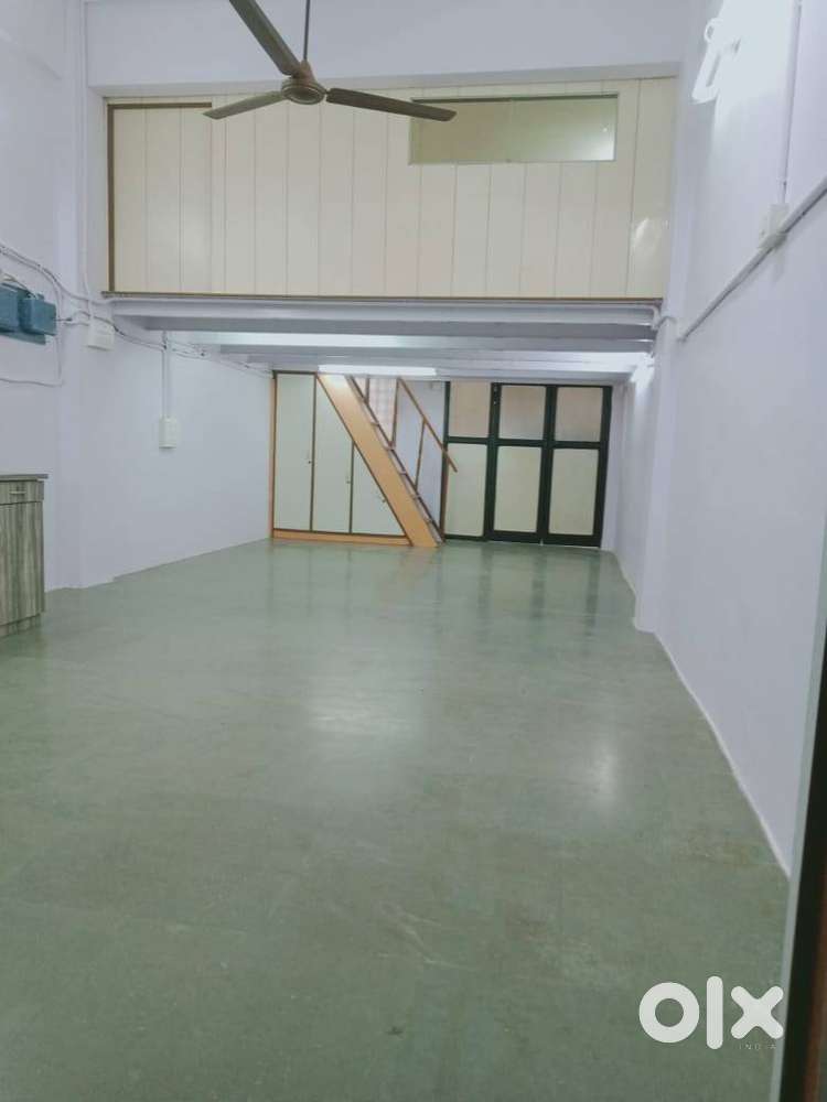 Industrial Unit & Spacious office for rent 650 sqft at Wagle Estate