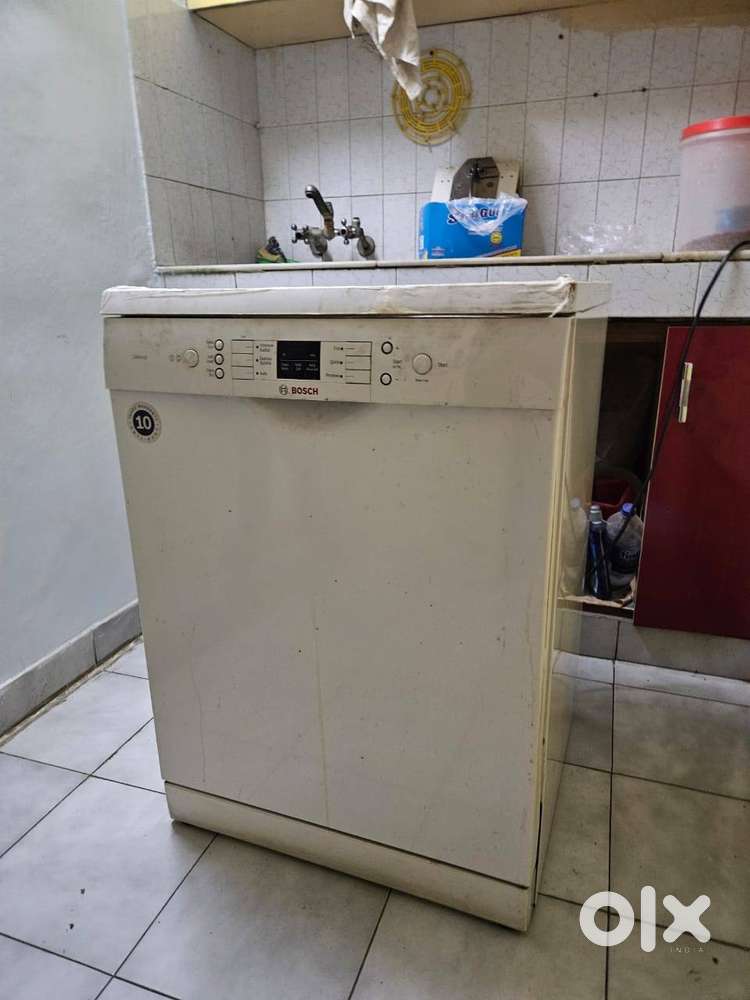 Bosch 13 Place Setting Dishwasher with Intensive Kadhai Program