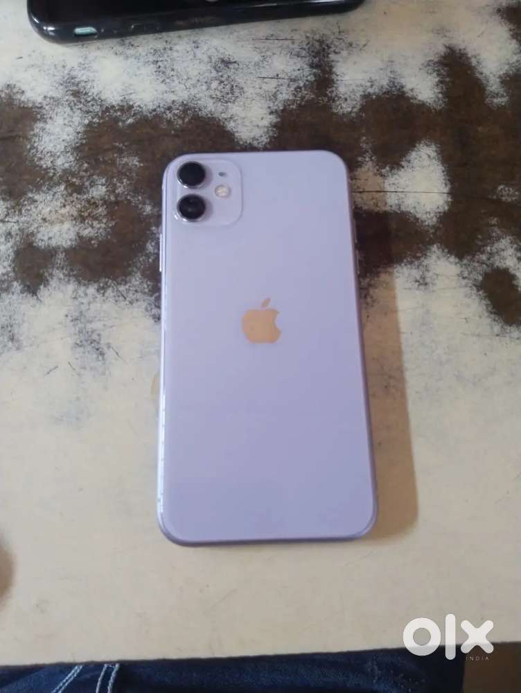 I phone 11 4/64
