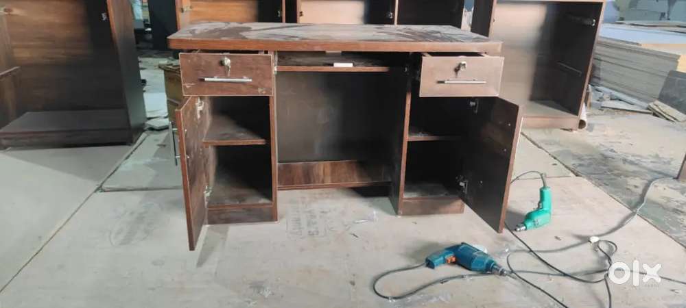 study table engineering wood material