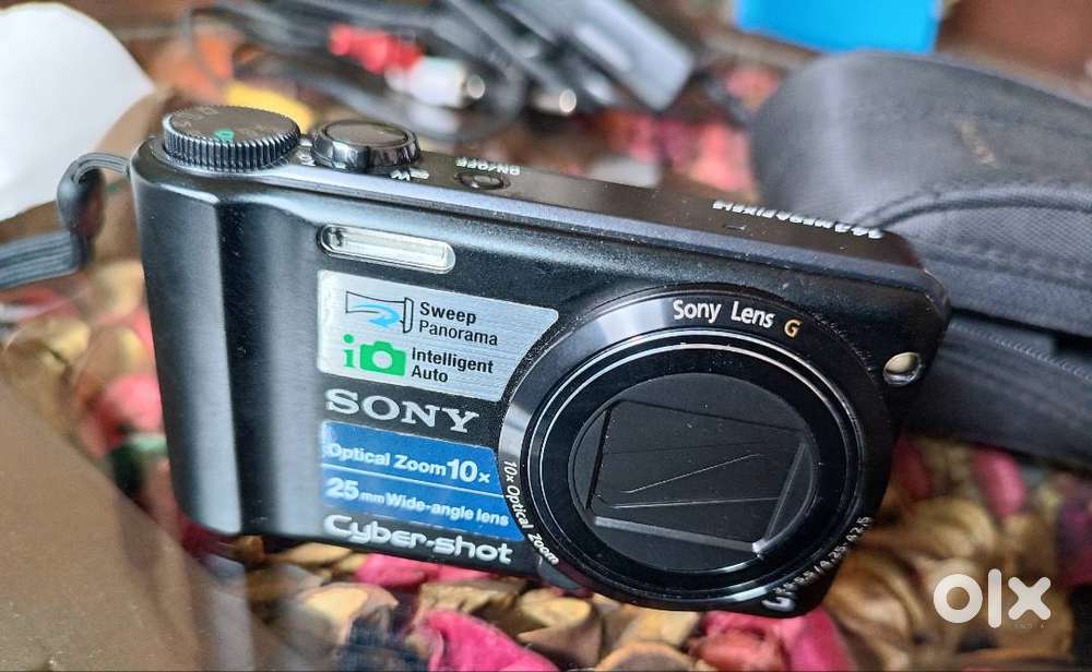Sony Syber Shot Lens G 14.1 Mega pixel