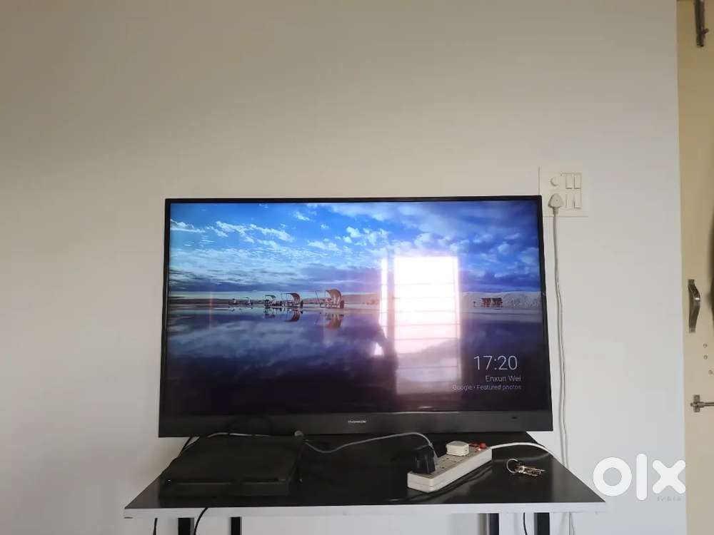 Thompson 50 inch smart tv in good condition