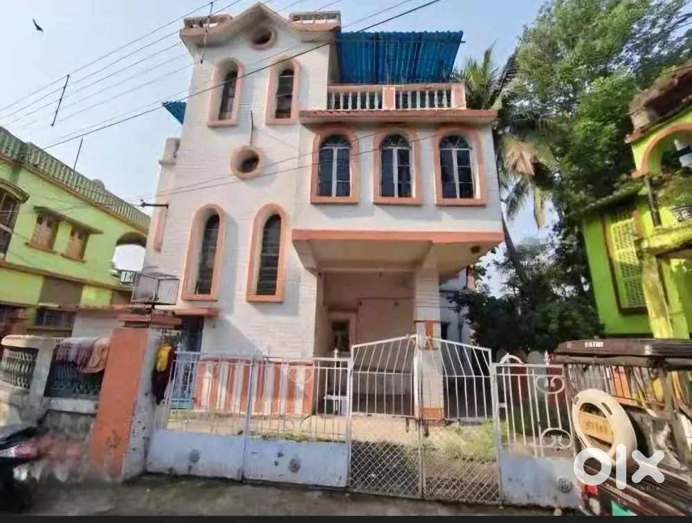 House Sale in gated society near sabujnagar