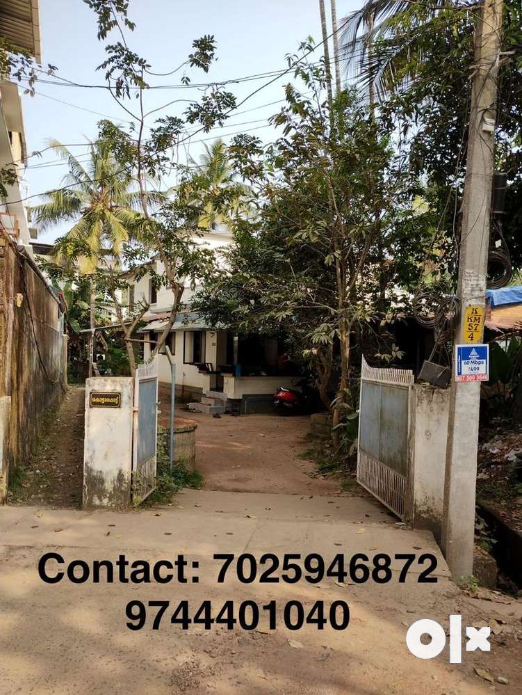 5.25 cent plot with house for sale