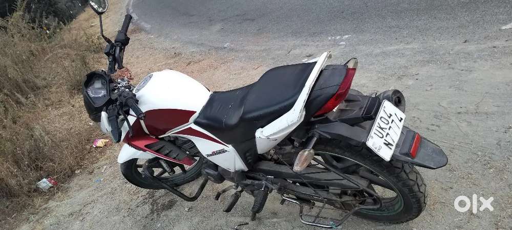 Honda CB unicorn dealer average 40 km per litre