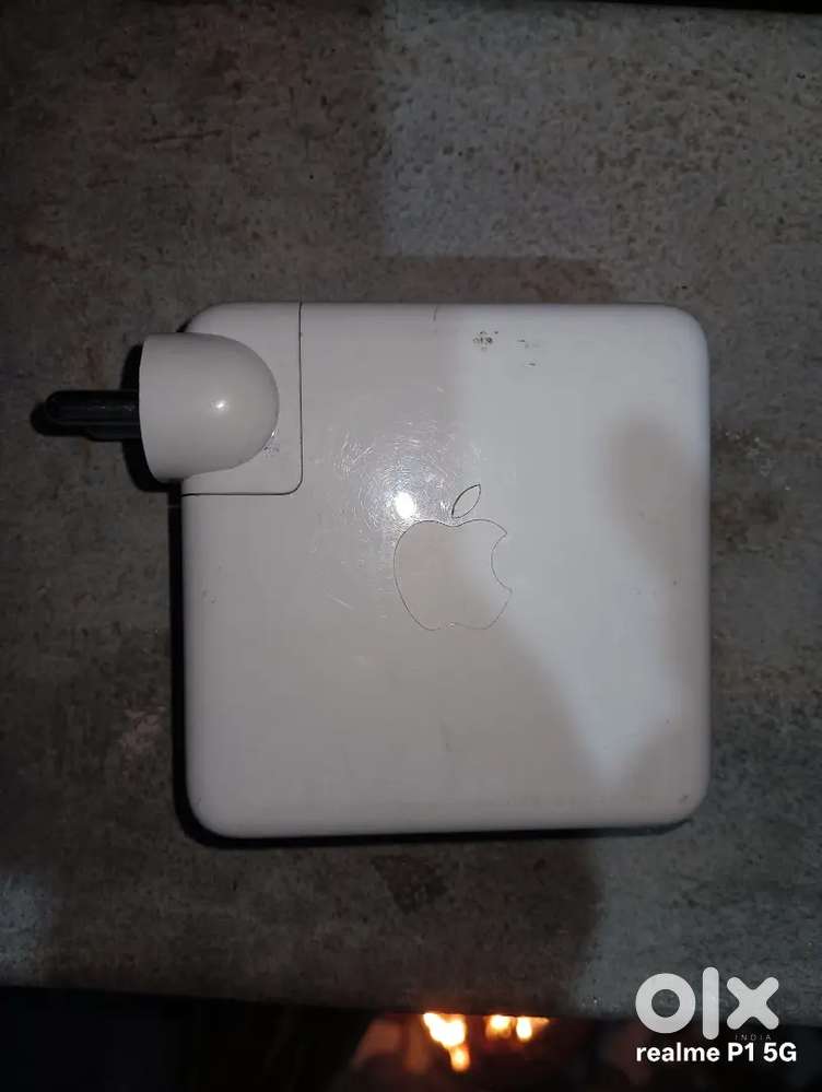 Apple charger 87W