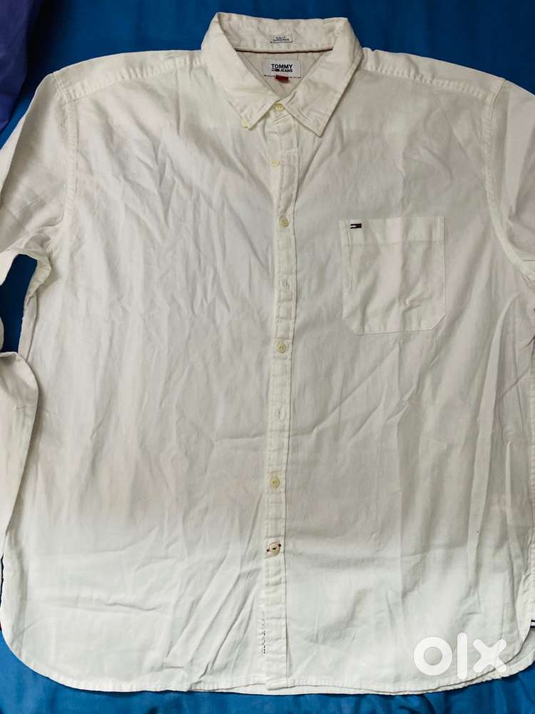 Tommy jeans white shirt &white jeans /shortsfor sale