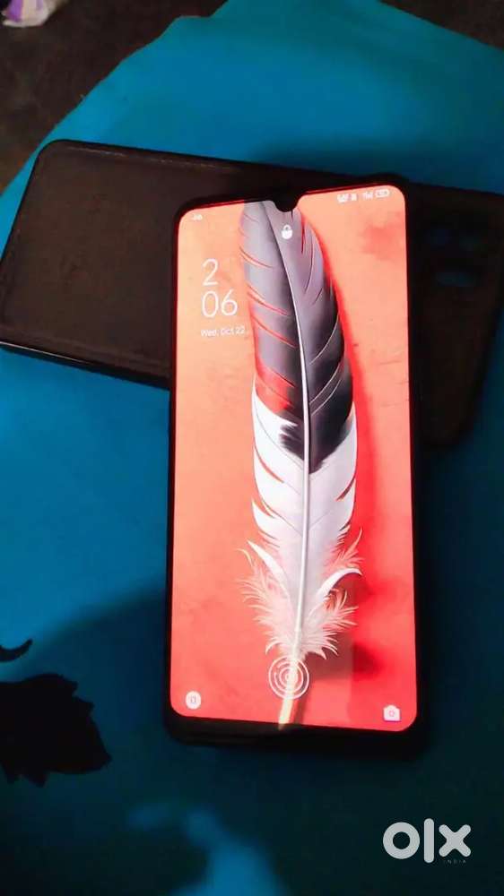 Oppo f15. 4-128gb Good condition smartphone