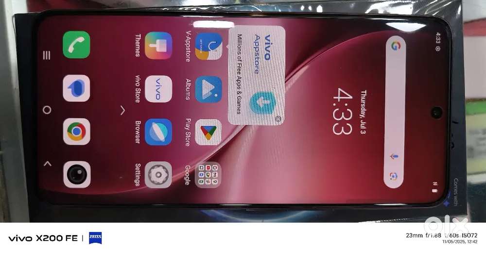 V60e Brand new condition,just 20 days old 8/128 GB