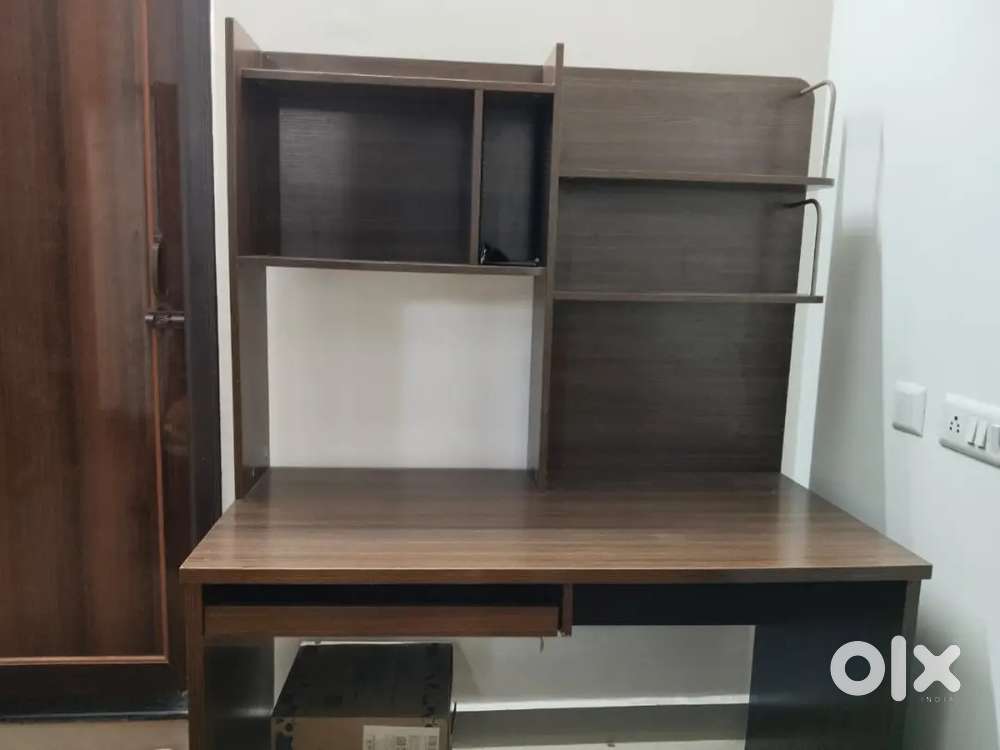Desktop table / Computer table & Dressing Stand