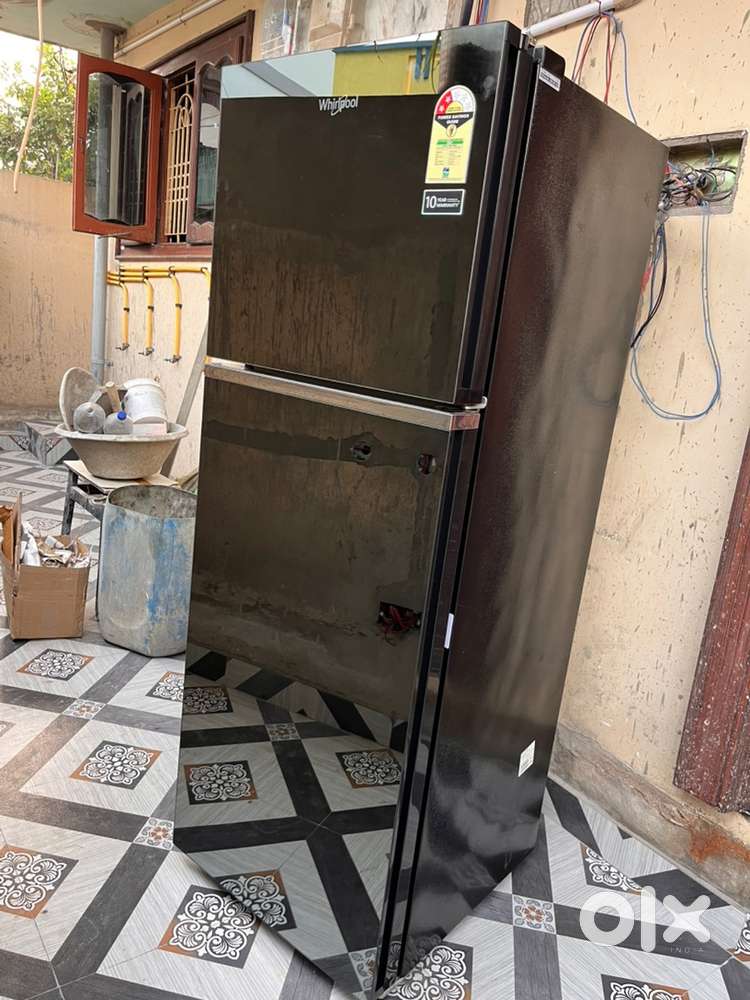 Whirlpool refrigerator double door 235 liters