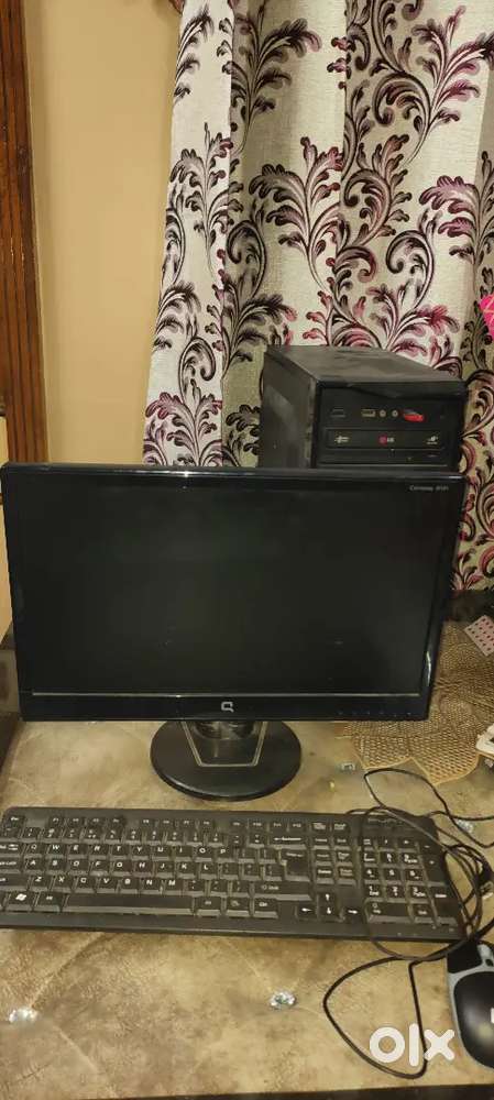 Hp Desktop Intel Core i5 8 GB / 352 GB Windows 10 Pro