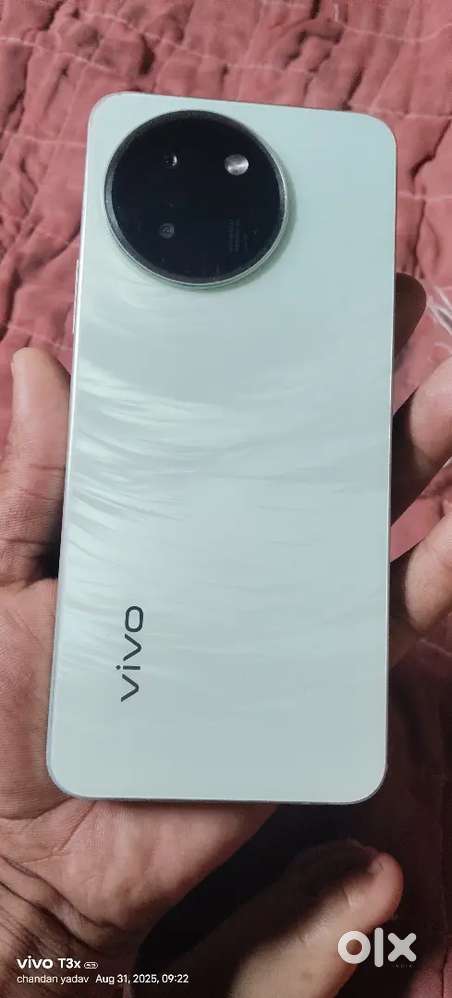 Vivo t3x 4+4,128. 9 month old