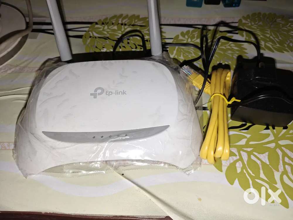 Wifi Router - 300 MBPS TP Link Router - White