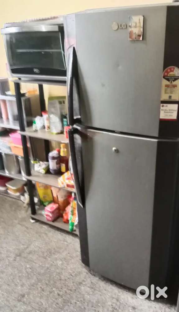 Working condition double door fridge