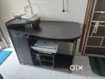 Computer table