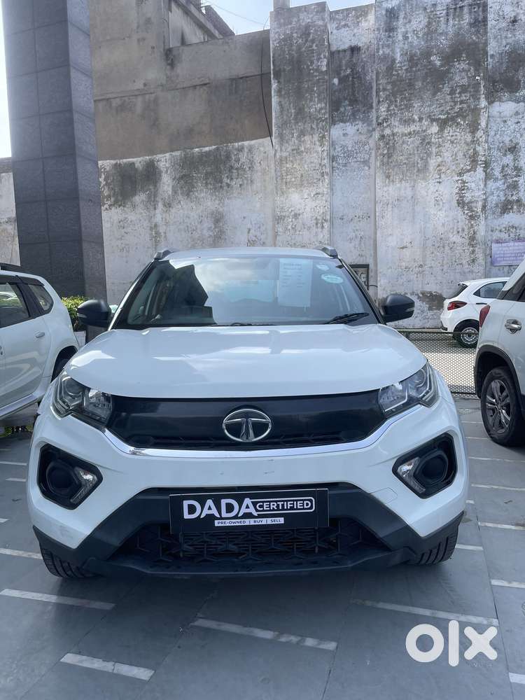 Tata Nexon 1.2 Revotron XMA AMT (S), 2020, Petrol