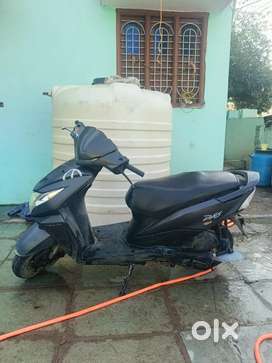Bike in mint condition single hand used only for school and college