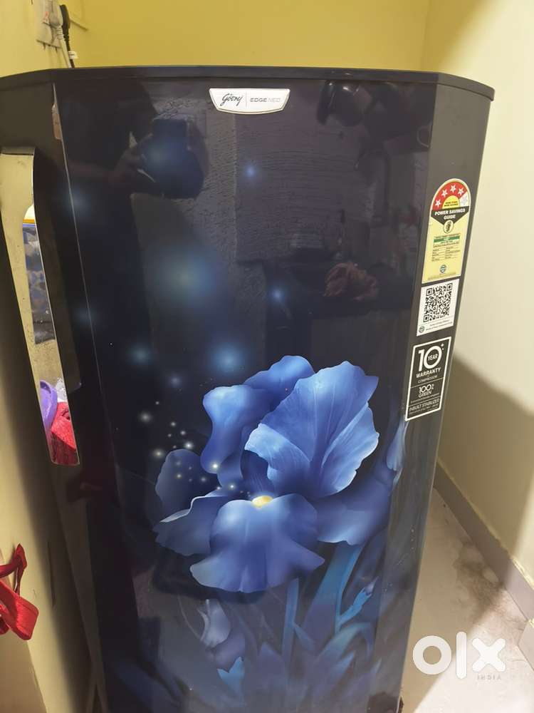 godrej 180l good condition