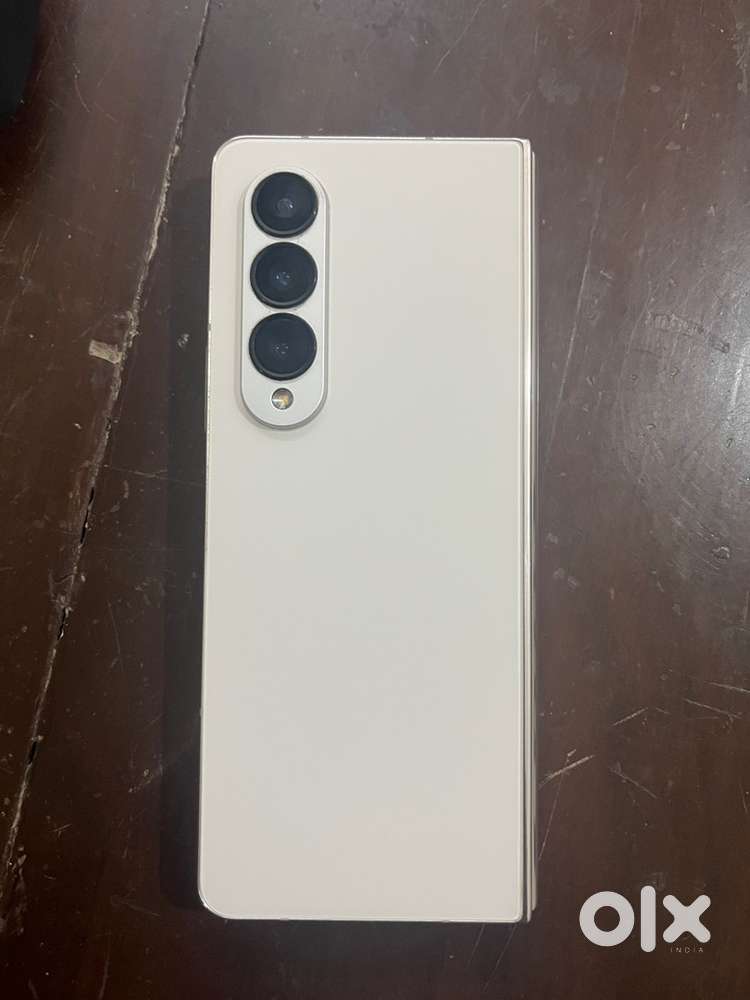 Fold z 4 very good condition with pen and pen box original