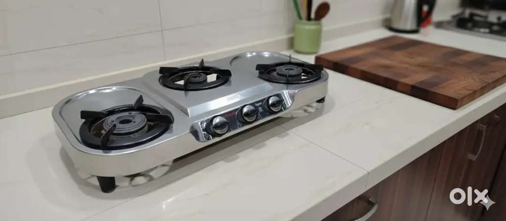 Preethi Topaz SSGS 3B 3-Burner Gas Stove – Excellent Condition