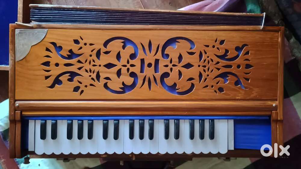 Scale Changer Harmonium