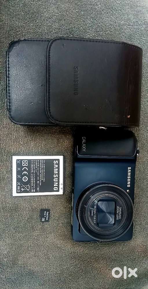 Digital camera Samsung EK-GC100