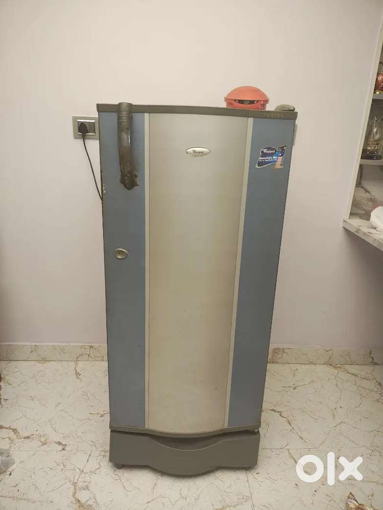 WHIRLPOOL STD FRIDGE 200 L FUSION ROYAL FINISH