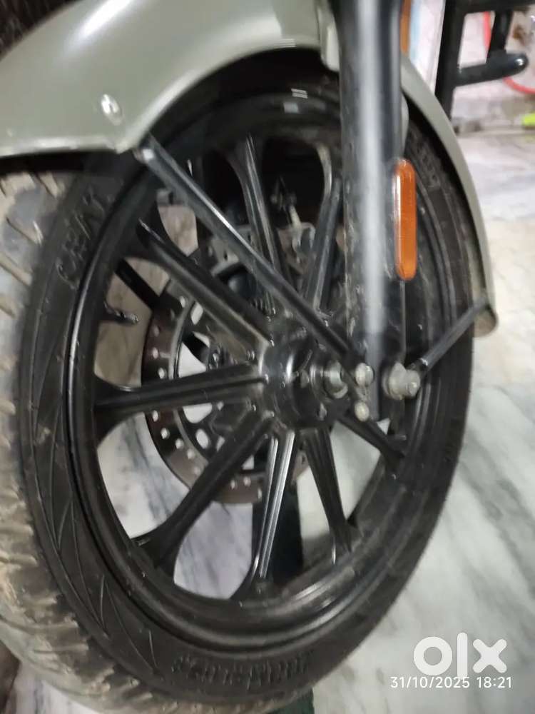 Motar cycle Royal Enfield 2023 November 19