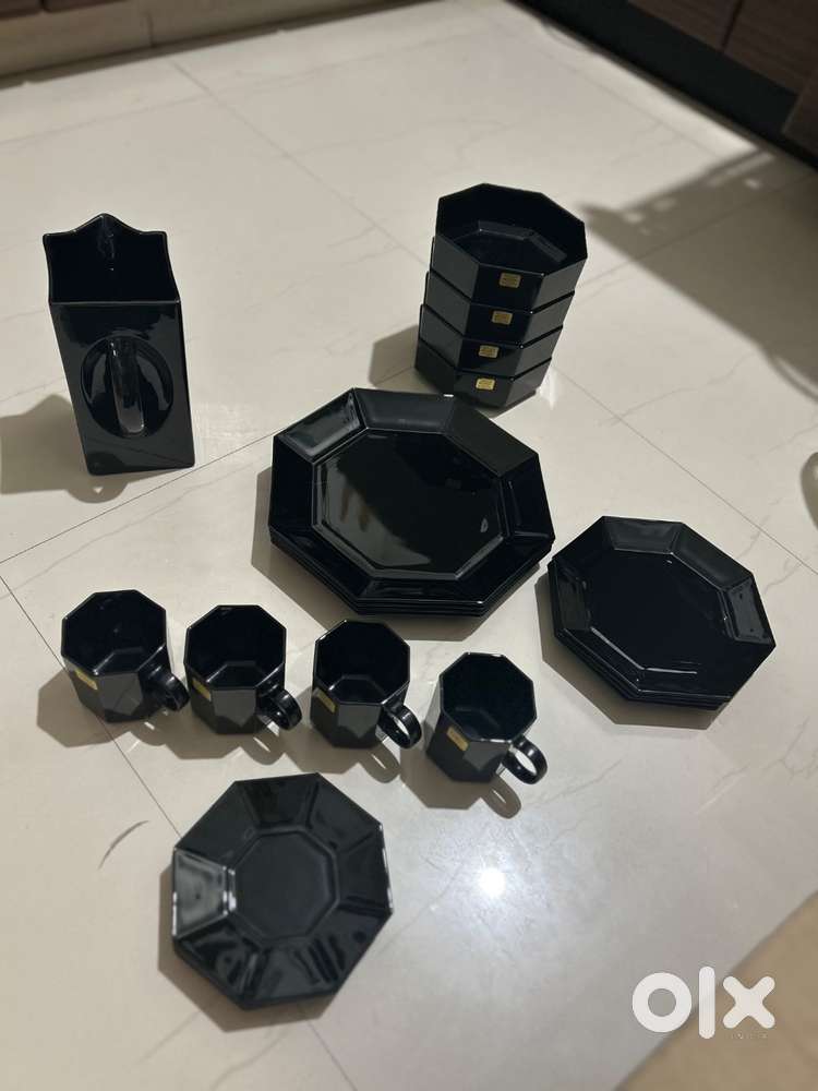 New dinner crockery set - 22pc ( 8 sided unique design)