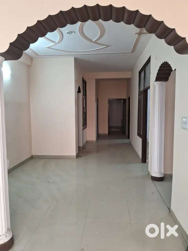 1200 sq ft Flat in MDA approved single gate Colony Meerut in 42 lacs
