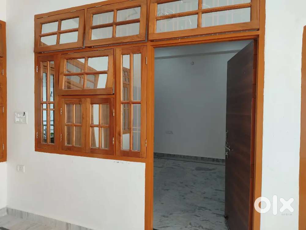 Room available for rent in New Guraura near Transport nagar, lu1cknow.