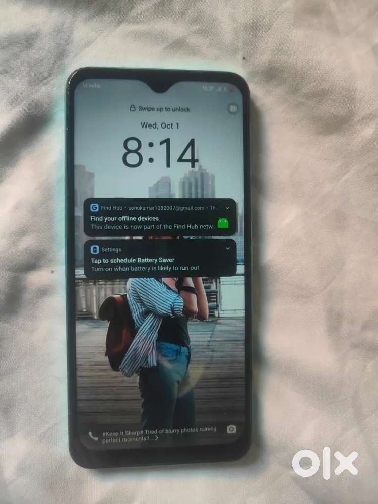 Vivo V25 Surfing Blue 8gb 128gb.   5g h