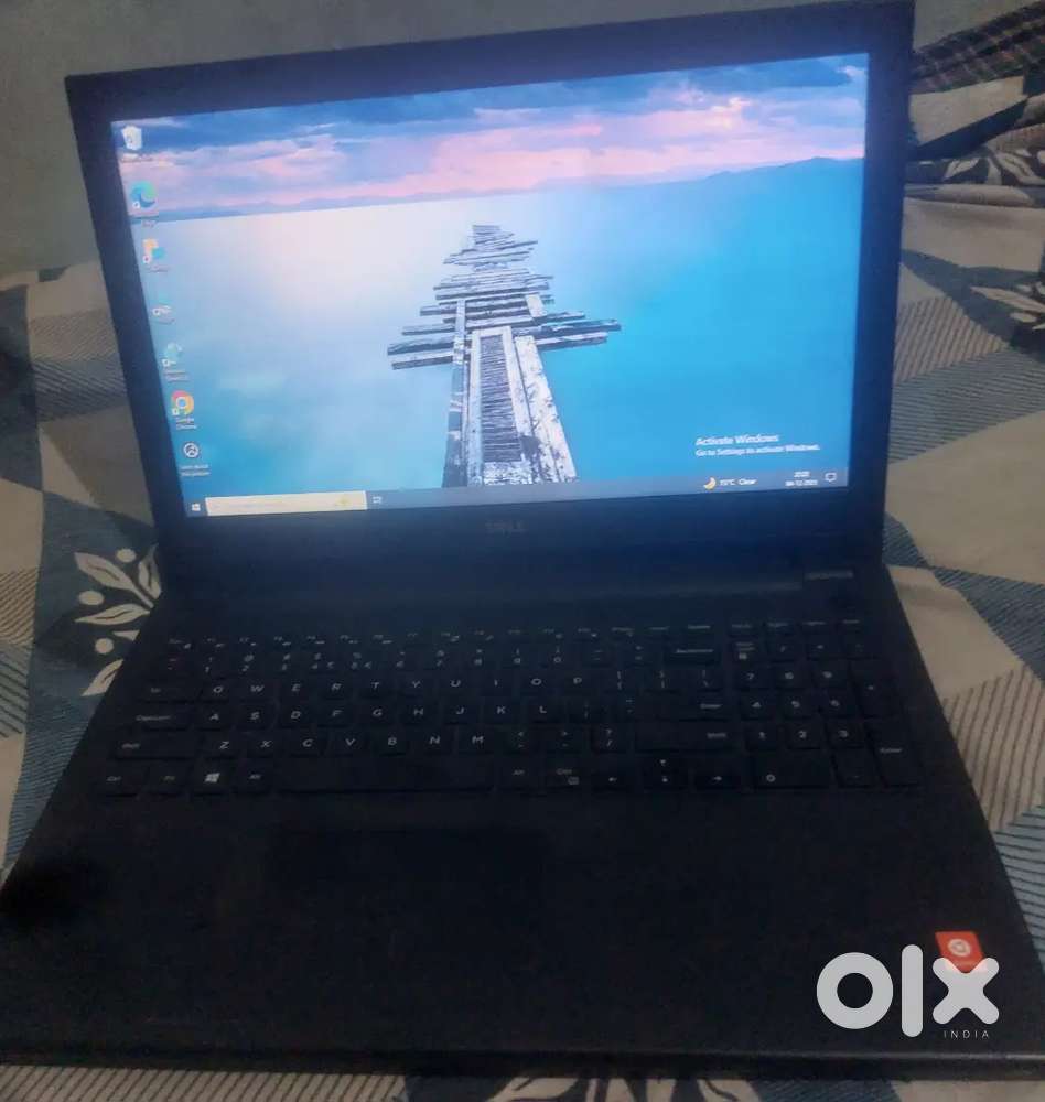 Dell AMD A6-6310 Laptop in Good condition