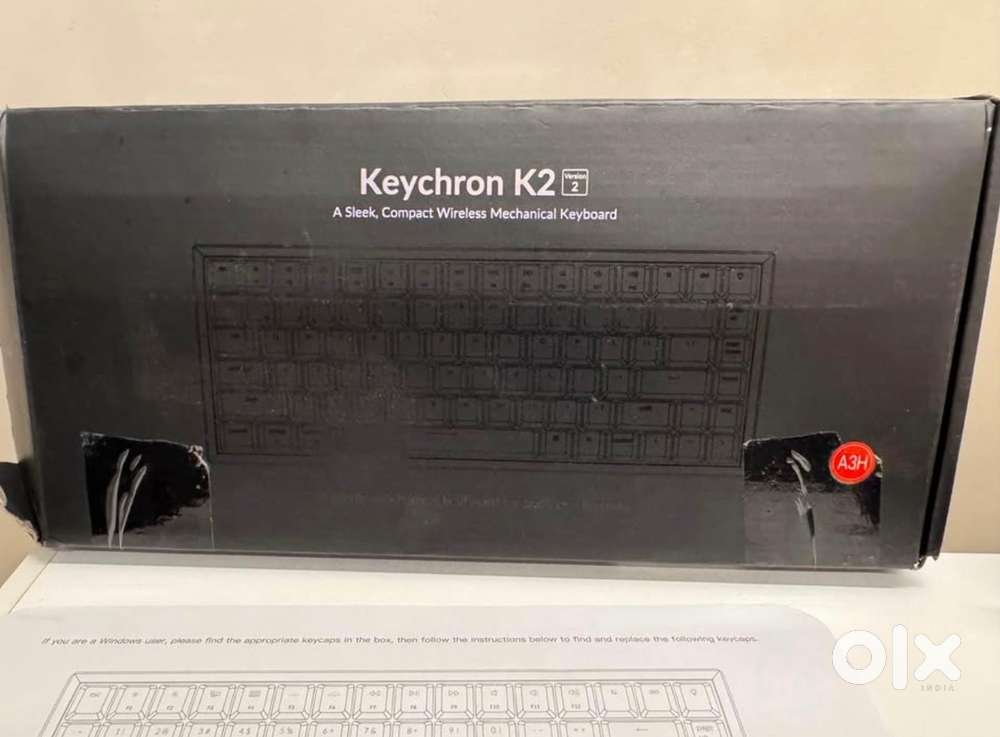 Keychron k2 (Hot-swappable) Version 2 a Brown Switch - White Backlight
