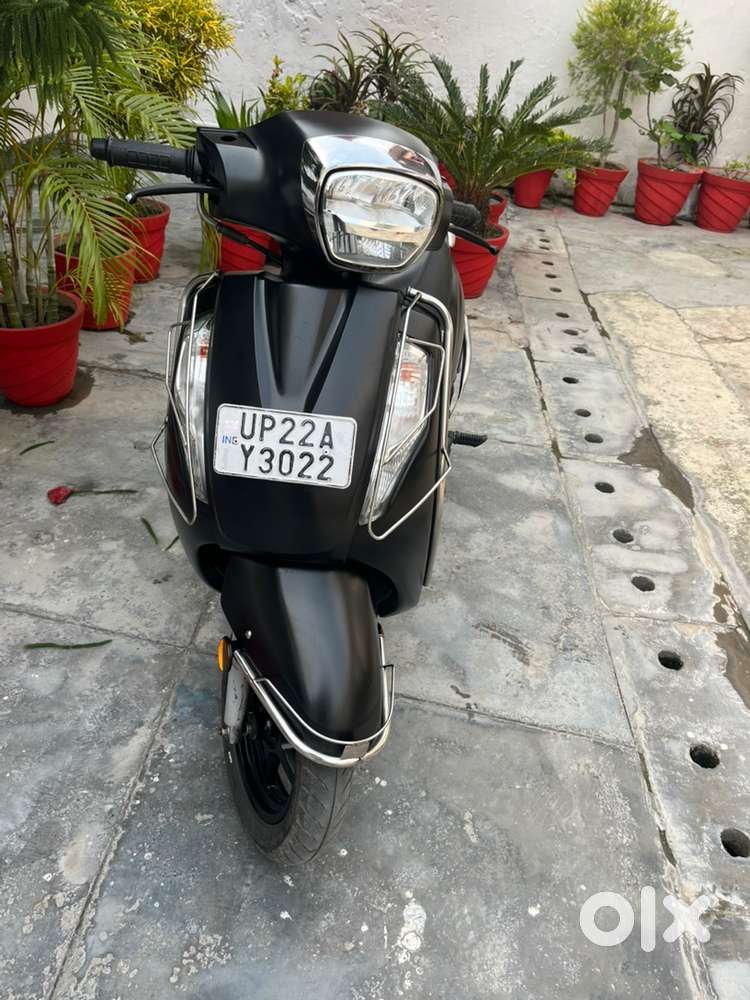 Suzuki/ access good condition