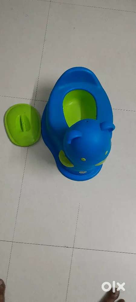 Kids toilet tub
