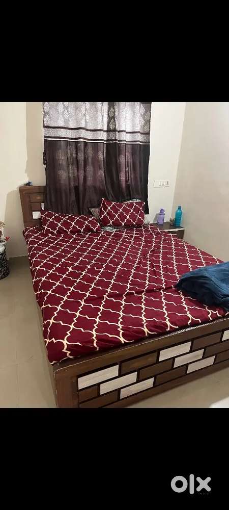 Sofa with tipoi bed with matress cupboard washing machine cooler freze