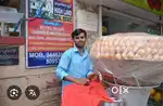 Pani piri seller