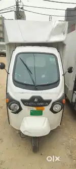 Ev three wheeler