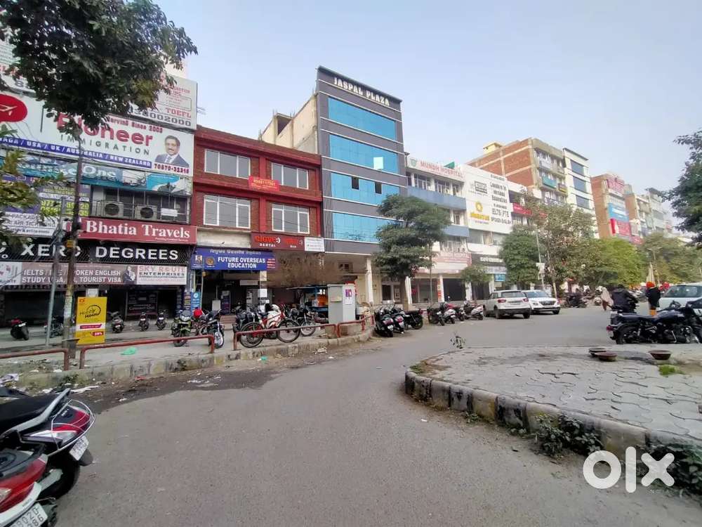 Ready to move office space for rent in Ranjit Avenue Amritsar