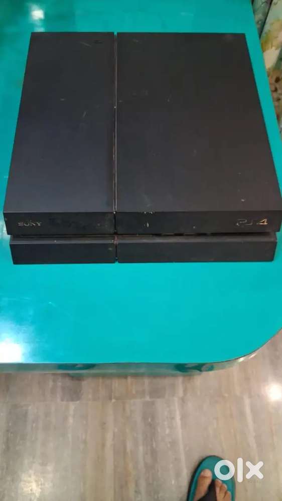 Sony PlayStation 4