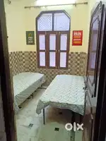 Rooms on rent for working persons