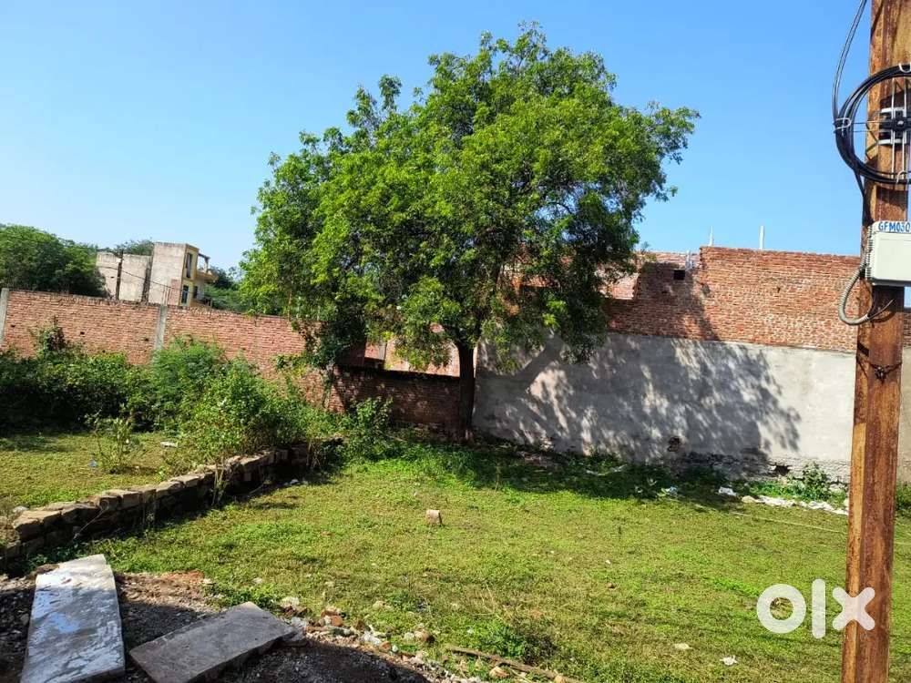 plot for sale with all important amenities