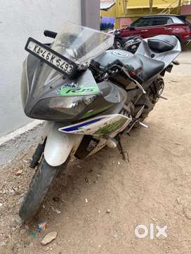 Yamaha /R15  v2