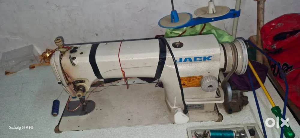 Jack machine